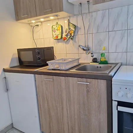 アパート Helena *